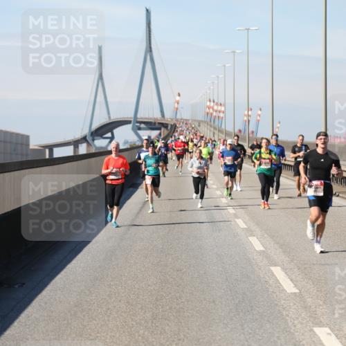 03.10.2025 - Köhlbrandbrückenlauf Yannick Fuchs http://msf.ph/oto/9187683 03.10.2025 11:46:20 Position 3  meine-sportfotos.de