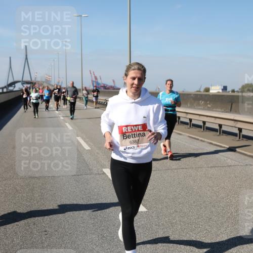 03.10.2025 - Köhlbrandbrückenlauf Yannick Fuchs http://msf.ph/oto/9187686 03.10.2025 12:06:58 Position 3 6387 meine-sportfotos.de