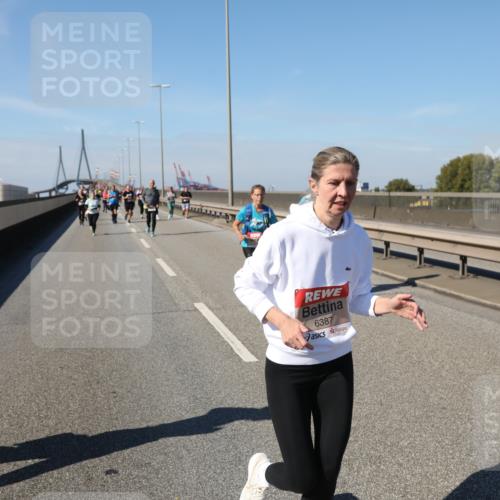 03.10.2025 - Köhlbrandbrückenlauf Yannick Fuchs http://msf.ph/oto/9187699 03.10.2025 12:06:59 Position 3 6387 meine-sportfotos.de