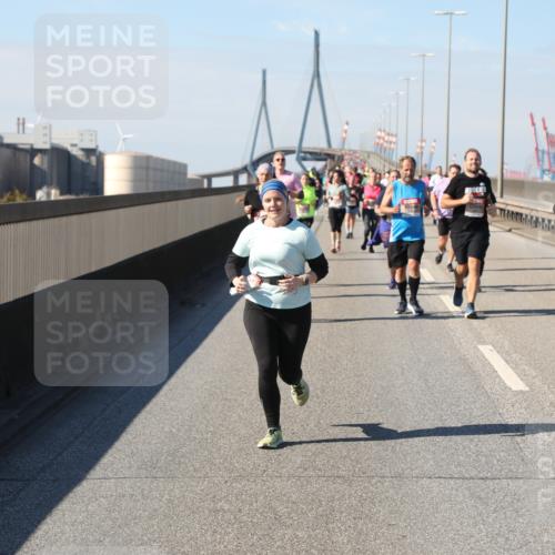 03.10.2025 - Köhlbrandbrückenlauf Yannick Fuchs http://msf.ph/oto/9187765 03.10.2025 12:07:04 Position 3 6375 meine-sportfotos.de