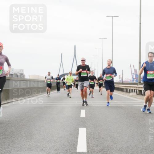 03.10.2025 - Köhlbrandbrückenlauf Matties Gatica Varas http://msf.ph/oto/9187766 03.10.2025 15:51:36 Position 3 7449 meine-sportfotos.de