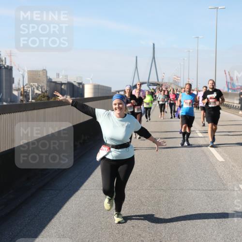 03.10.2025 - Köhlbrandbrückenlauf Yannick Fuchs http://msf.ph/oto/9187781 03.10.2025 12:07:05 Position 3  meine-sportfotos.de