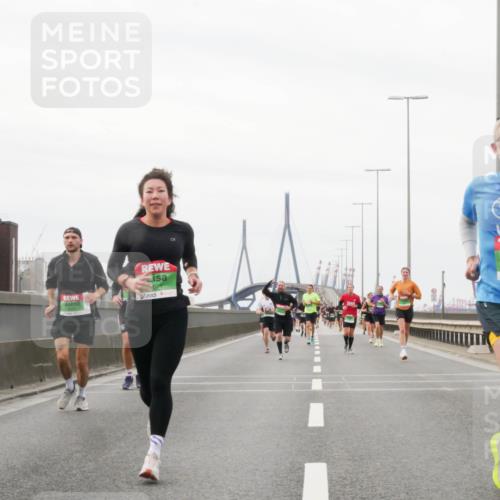 03.10.2025 - Köhlbrandbrückenlauf Matties Gatica Varas http://msf.ph/oto/9187823 03.10.2025 15:51:49 Position 3 071, 7283 meine-sportfotos.de
