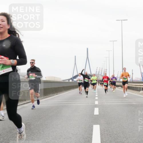 03.10.2025 - Köhlbrandbrückenlauf Matties Gatica Varas http://msf.ph/oto/9187827 03.10.2025 15:51:50 Position 3 7671 meine-sportfotos.de