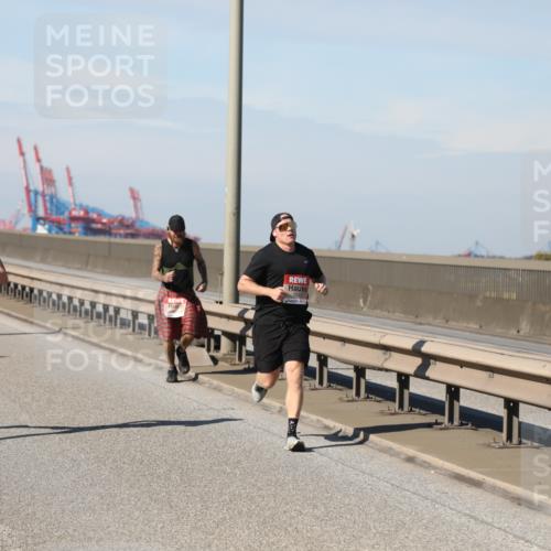 03.10.2025 - Köhlbrandbrückenlauf Yannick Fuchs http://msf.ph/oto/9187848 03.10.2025 11:46:35 Position 3 5747 meine-sportfotos.de