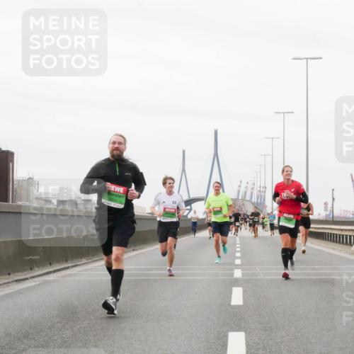 03.10.2025 - Köhlbrandbrückenlauf Matties Gatica Varas http://msf.ph/oto/9187849 03.10.2025 15:51:55 Position 3 8824, 0 meine-sportfotos.de