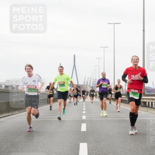 03.10.2025 - Köhlbrandbrückenlauf Matties Gatica Varas http://msf.ph/oto/9187857 03.10.2025 15:51:57 Position 3 9543 meine-sportfotos.de