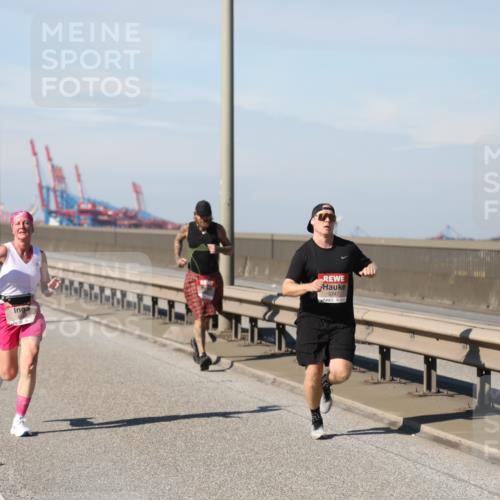 03.10.2025 - Köhlbrandbrückenlauf Yannick Fuchs http://msf.ph/oto/9187858 03.10.2025 11:46:36 Position 3 5747 meine-sportfotos.de