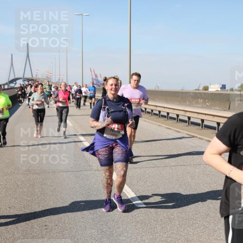 03.10.2025 - Köhlbrandbrückenlauf Yannick Fuchs http://msf.ph/oto/9187876 03.10.2025 12:07:10 Position 3 4355, 6174, 33 meine-sportfotos.de