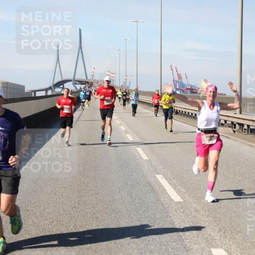 03.10.2025 - Köhlbrandbrückenlauf Yannick Fuchs http://msf.ph/oto/9187882 03.10.2025 11:46:37 Position 3  meine-sportfotos.de