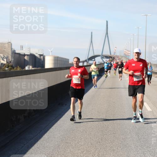03.10.2025 - Köhlbrandbrückenlauf Yannick Fuchs http://msf.ph/oto/9187912 03.10.2025 11:46:39 Position 3 6081, 15 meine-sportfotos.de