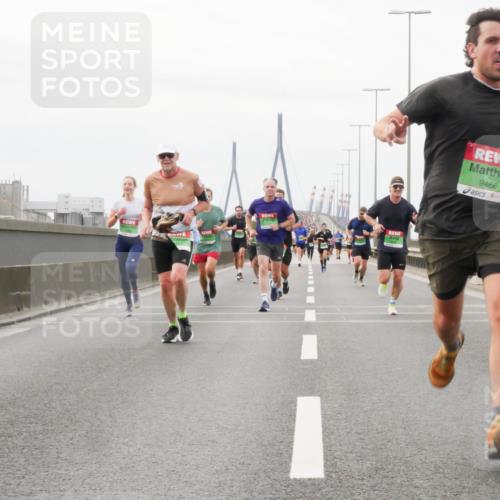 03.10.2025 - Köhlbrandbrückenlauf Matties Gatica Varas http://msf.ph/oto/9187914 03.10.2025 15:52:10 Position 3 9468 meine-sportfotos.de