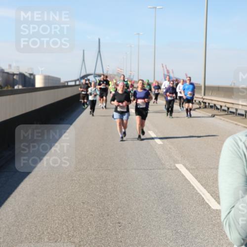 03.10.2025 - Köhlbrandbrückenlauf Yannick Fuchs http://msf.ph/oto/9187928 03.10.2025 12:07:15 Position 3  meine-sportfotos.de