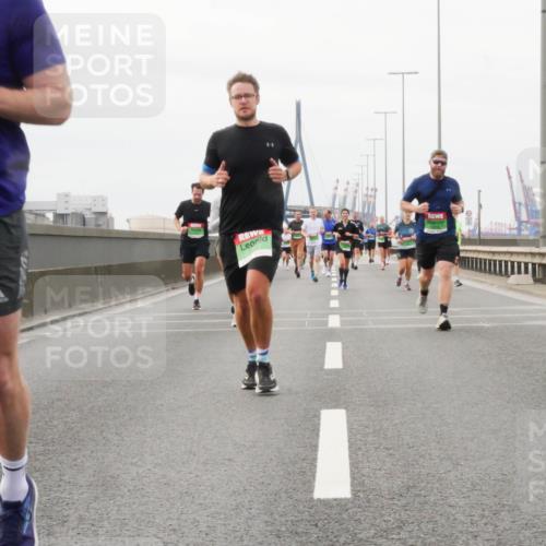 03.10.2025 - Köhlbrandbrückenlauf Matties Gatica Varas http://msf.ph/oto/9187939 03.10.2025 15:52:15 Position 3 7314 meine-sportfotos.de
