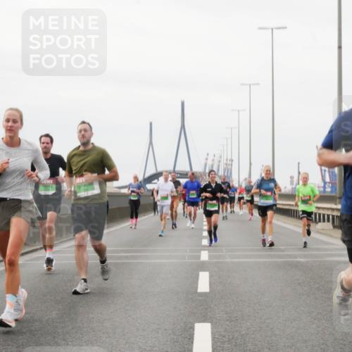 03.10.2025 - Köhlbrandbrückenlauf Matties Gatica Varas http://msf.ph/oto/9187952 03.10.2025 15:52:18 Position 3 9019 meine-sportfotos.de