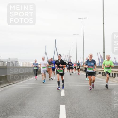 03.10.2025 - Köhlbrandbrückenlauf Matties Gatica Varas http://msf.ph/oto/9187964 03.10.2025 15:52:20 Position 3  meine-sportfotos.de