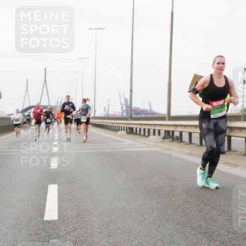 03.10.2025 - Köhlbrandbrückenlauf Matties Gatica Varas http://msf.ph/oto/9187989 03.10.2025 15:52:26 Position 3  meine-sportfotos.de