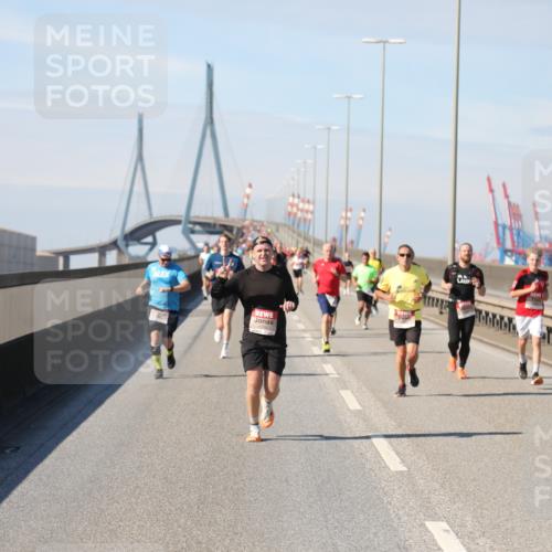 03.10.2025 - Köhlbrandbrückenlauf Yannick Fuchs http://msf.ph/oto/9187997 03.10.2025 11:46:46 Position 3  meine-sportfotos.de