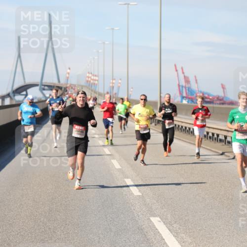 03.10.2025 - Köhlbrandbrückenlauf Yannick Fuchs http://msf.ph/oto/9188004 03.10.2025 11:46:46 Position 3 26341 meine-sportfotos.de