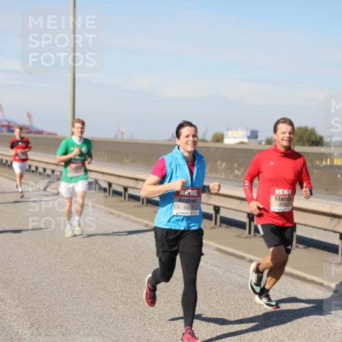 03.10.2025 - Köhlbrandbrückenlauf Yannick Fuchs http://msf.ph/oto/9188017 03.10.2025 11:46:47 Position 3 6341, 6706 meine-sportfotos.de