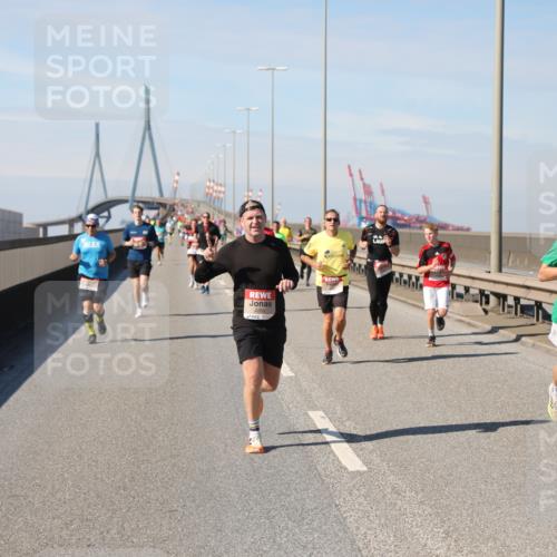 03.10.2025 - Köhlbrandbrückenlauf Yannick Fuchs http://msf.ph/oto/9188032 03.10.2025 11:46:48 Position 3  meine-sportfotos.de
