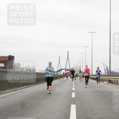 03.10.2025 - Köhlbrandbrückenlauf Matties Gatica Varas http://msf.ph/oto/9188075 03.10.2025 15:52:49 Position 3  meine-sportfotos.de
