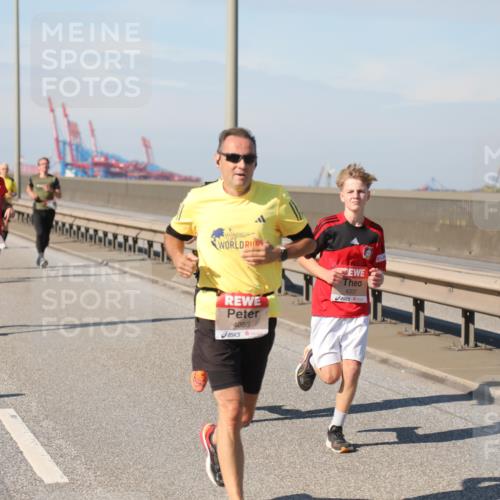 03.10.2025 - Köhlbrandbrückenlauf Yannick Fuchs http://msf.ph/oto/9188076 03.10.2025 11:46:51 Position 3 4085, 4337 meine-sportfotos.de