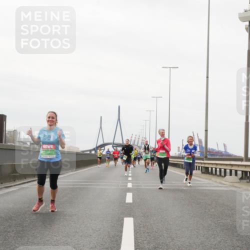 03.10.2025 - Köhlbrandbrückenlauf Matties Gatica Varas http://msf.ph/oto/9188082 03.10.2025 15:52:50 Position 3  meine-sportfotos.de