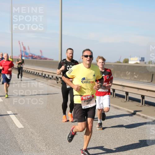 03.10.2025 - Köhlbrandbrückenlauf Yannick Fuchs http://msf.ph/oto/9188084 03.10.2025 11:46:51 Position 3 4085 meine-sportfotos.de