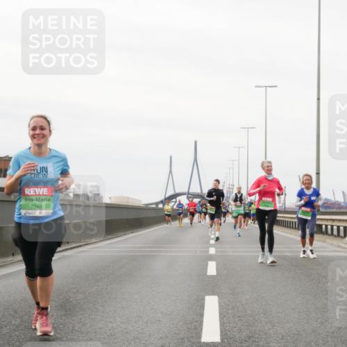 03.10.2025 - Köhlbrandbrückenlauf Matties Gatica Varas http://msf.ph/oto/9188086 03.10.2025 15:52:51 Position 3 7349 meine-sportfotos.de