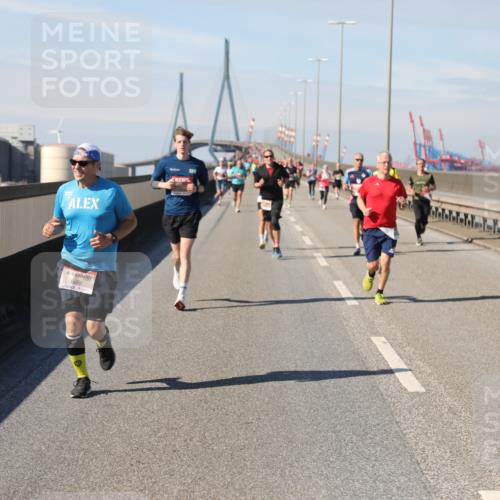 03.10.2025 - Köhlbrandbrückenlauf Yannick Fuchs http://msf.ph/oto/9188087 03.10.2025 11:46:51 Position 3 6092 meine-sportfotos.de