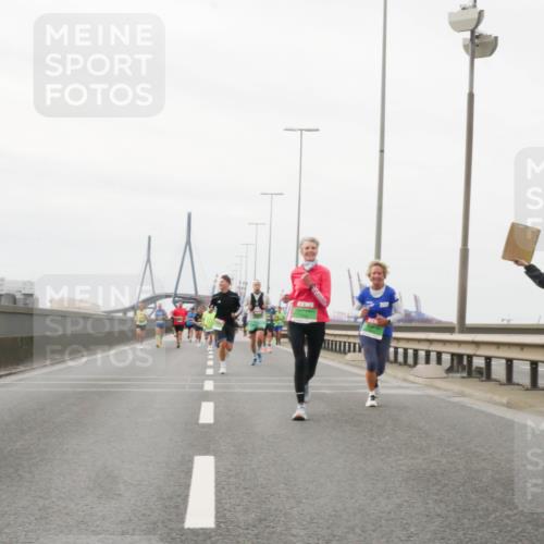 03.10.2025 - Köhlbrandbrückenlauf Matties Gatica Varas http://msf.ph/oto/9188088 03.10.2025 15:52:52 Position 3  meine-sportfotos.de