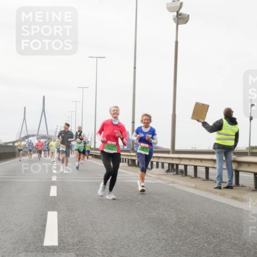 03.10.2025 - Köhlbrandbrückenlauf Matties Gatica Varas http://msf.ph/oto/9188090 03.10.2025 15:52:52 Position 3  meine-sportfotos.de