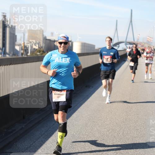 03.10.2025 - Köhlbrandbrückenlauf Yannick Fuchs http://msf.ph/oto/9188101 03.10.2025 11:46:52 Position 3 6092 meine-sportfotos.de