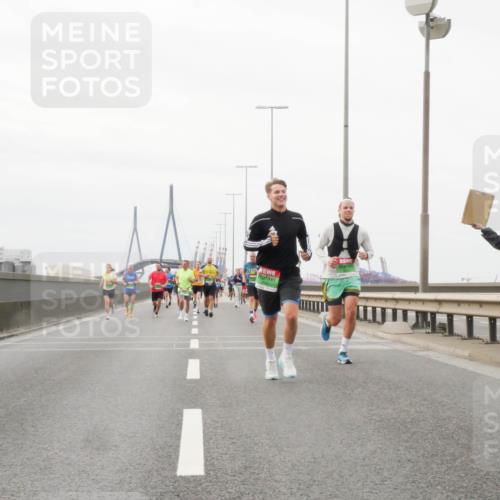03.10.2025 - Köhlbrandbrückenlauf Matties Gatica Varas http://msf.ph/oto/9188104 03.10.2025 15:52:56 Position 3  meine-sportfotos.de