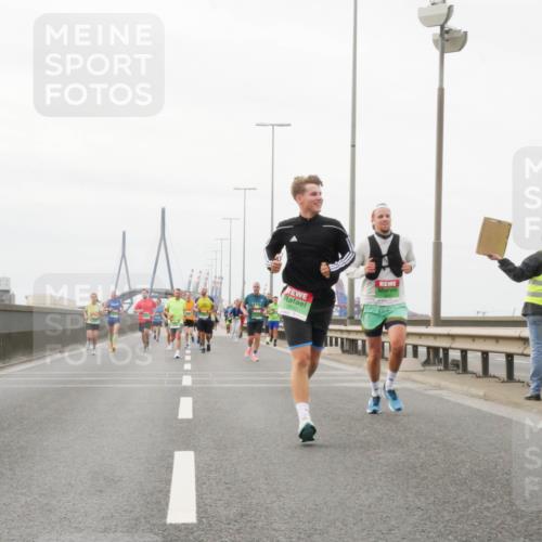 03.10.2025 - Köhlbrandbrückenlauf Matties Gatica Varas http://msf.ph/oto/9188106 03.10.2025 15:52:56 Position 3 7543 meine-sportfotos.de