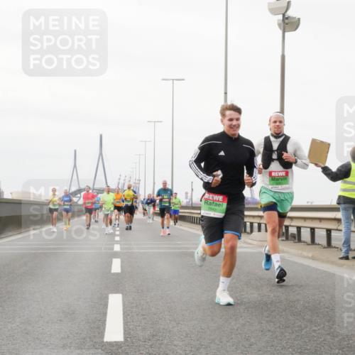 03.10.2025 - Köhlbrandbrückenlauf Matties Gatica Varas http://msf.ph/oto/9188109 03.10.2025 15:52:57 Position 3 7543 meine-sportfotos.de