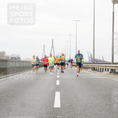 03.10.2025 - Köhlbrandbrückenlauf Matties Gatica Varas http://msf.ph/oto/9188119 03.10.2025 15:52:59 Position 3  meine-sportfotos.de