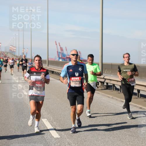 03.10.2025 - Köhlbrandbrückenlauf Yannick Fuchs http://msf.ph/oto/9188121 03.10.2025 11:46:56 Position 3 5950 meine-sportfotos.de