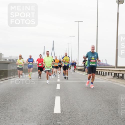 03.10.2025 - Köhlbrandbrückenlauf Matties Gatica Varas http://msf.ph/oto/9188128 03.10.2025 15:53:01 Position 3 2, 0, 25 meine-sportfotos.de