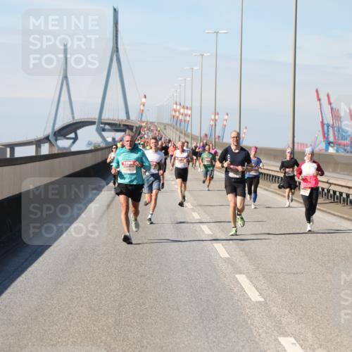 03.10.2025 - Köhlbrandbrückenlauf Yannick Fuchs http://msf.ph/oto/9188140 03.10.2025 11:46:58 Position 3  meine-sportfotos.de