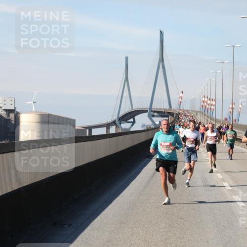 03.10.2025 - Köhlbrandbrückenlauf Yannick Fuchs http://msf.ph/oto/9188152 03.10.2025 11:46:59 Position 3  meine-sportfotos.de