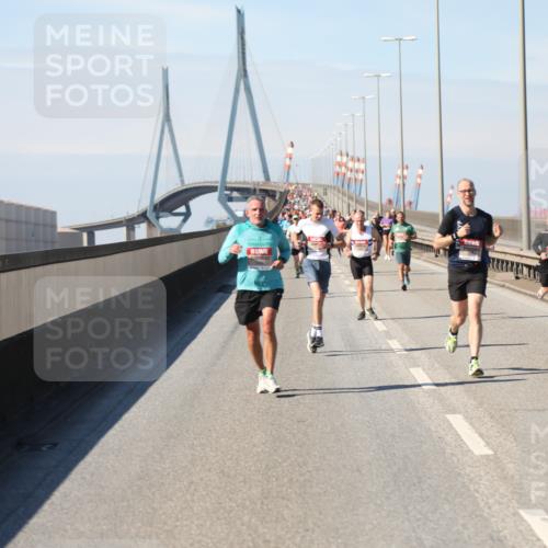 03.10.2025 - Köhlbrandbrückenlauf Yannick Fuchs http://msf.ph/oto/9188156 03.10.2025 11:46:59 Position 3  meine-sportfotos.de