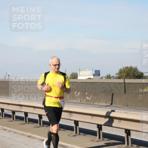 03.10.2025 - Köhlbrandbrückenlauf Yannick Fuchs http://msf.ph/oto/9188162 03.10.2025 11:46:59 Position 3  meine-sportfotos.de