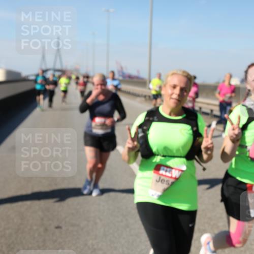 03.10.2025 - Köhlbrandbrückenlauf Yannick Fuchs http://msf.ph/oto/9188164 03.10.2025 12:07:28 Position 3  meine-sportfotos.de