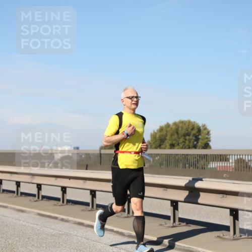 03.10.2025 - Köhlbrandbrückenlauf Yannick Fuchs http://msf.ph/oto/9188165 03.10.2025 11:47:00 Position 3  meine-sportfotos.de