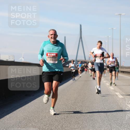 03.10.2025 - Köhlbrandbrückenlauf Yannick Fuchs http://msf.ph/oto/9188184 03.10.2025 11:47:02 Position 3 5948 meine-sportfotos.de