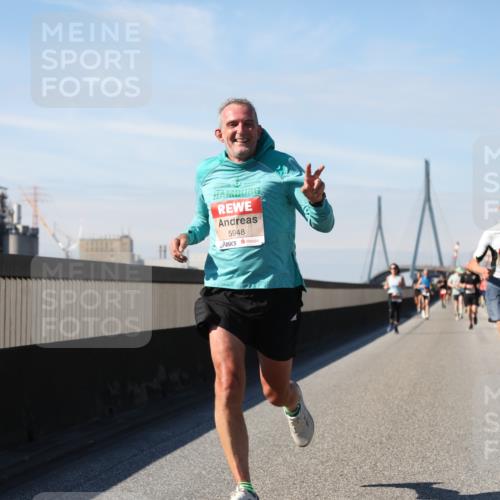 03.10.2025 - Köhlbrandbrückenlauf Yannick Fuchs http://msf.ph/oto/9188191 03.10.2025 11:47:03 Position 3 5948 meine-sportfotos.de