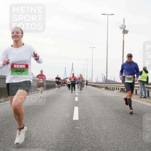 03.10.2025 - Köhlbrandbrückenlauf Matties Gatica Varas http://msf.ph/oto/9188207 03.10.2025 15:53:20 Position 3 7534 meine-sportfotos.de