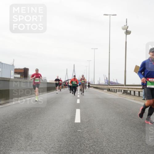 03.10.2025 - Köhlbrandbrückenlauf Matties Gatica Varas http://msf.ph/oto/9188210 03.10.2025 15:53:20 Position 3 8014 meine-sportfotos.de